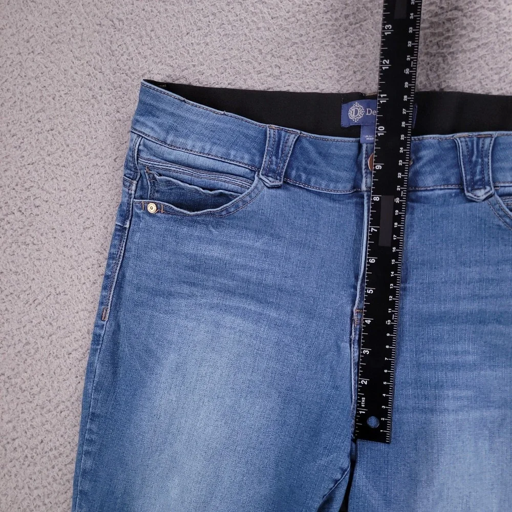 DEMOCRACY Jeans Size 14 Skinny Ankle Mid Rise Medium Wash Stretch Denim